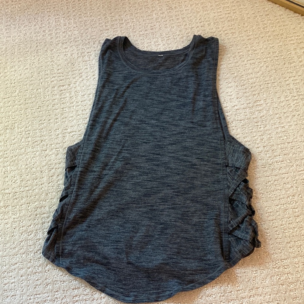 Lululemon muscle tank!